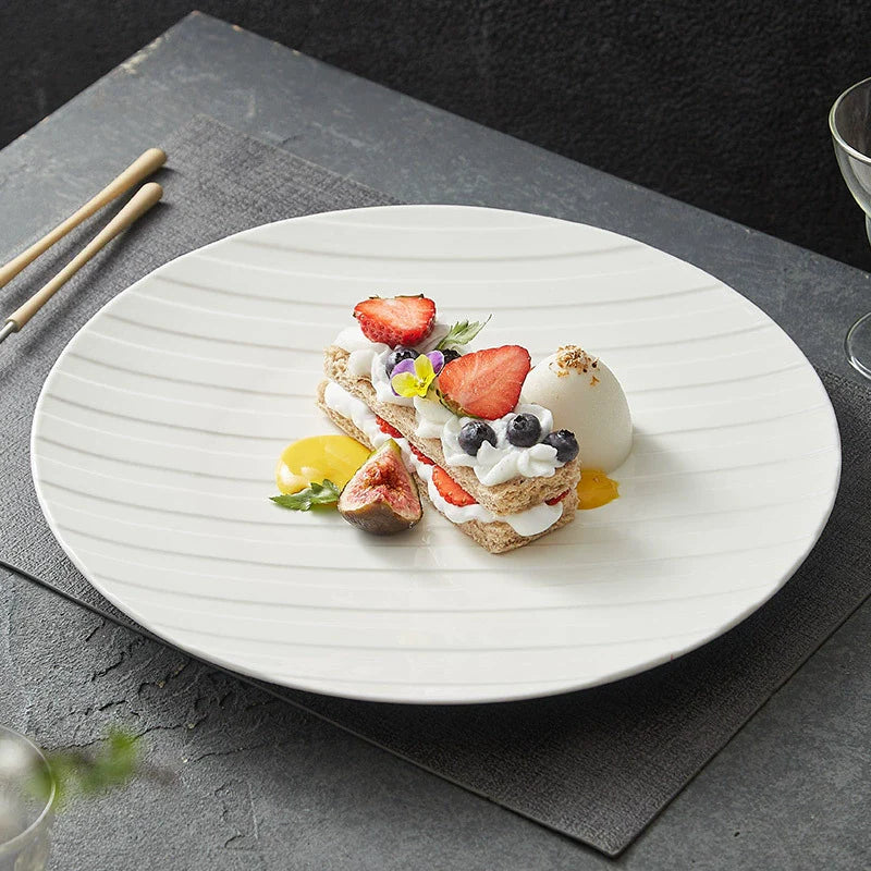 Aapon mini market - Stripe Relief White Ceramic Plate