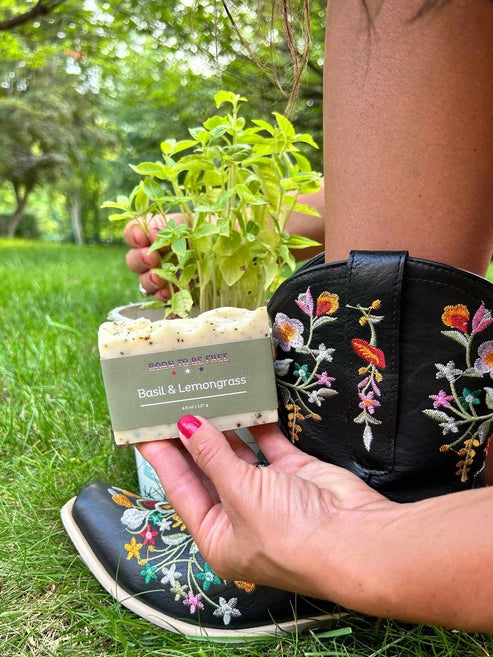 Aaponminimarket Basil & Lemongrass Tallow Soap Bar