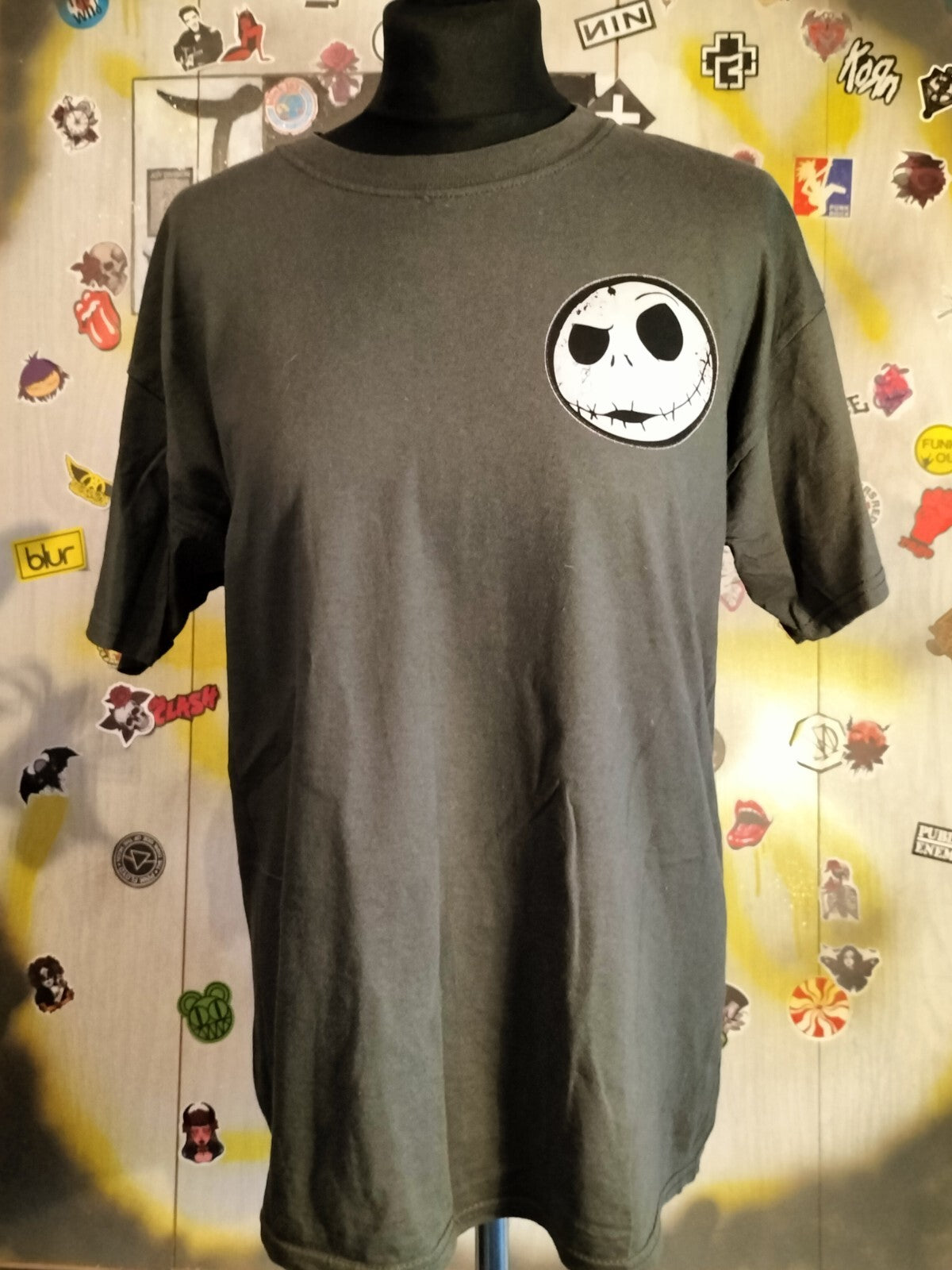 A Nightmare Before Christmas T-Shirt – Grey, Size L
