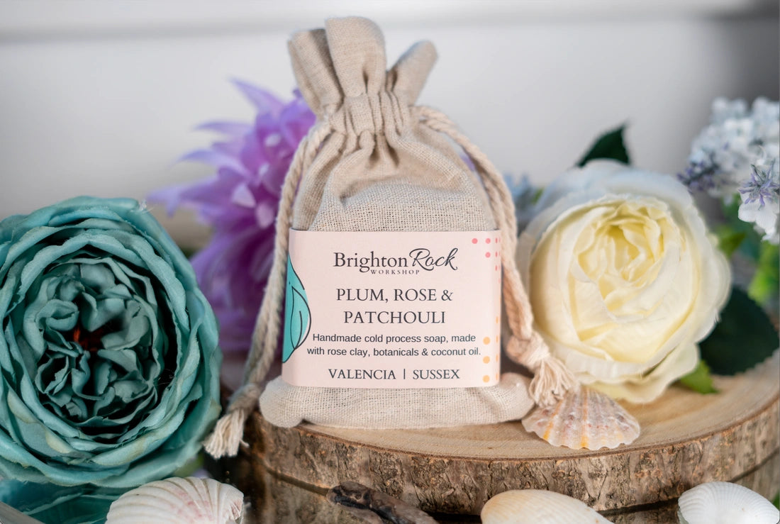 Aaponminimarket Plum, Rose & Patchouli - Rose Clay Soap