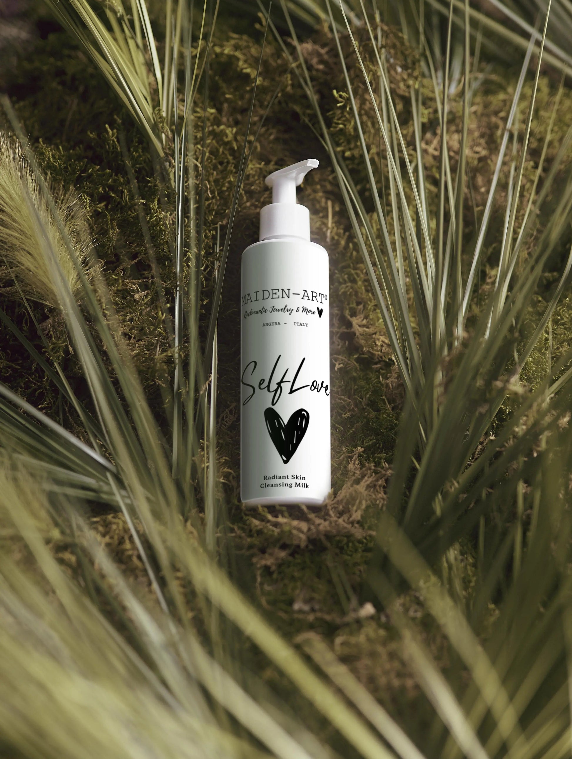 Aapon Mini Market Ltd Radiant Skin - Cleansing Milk