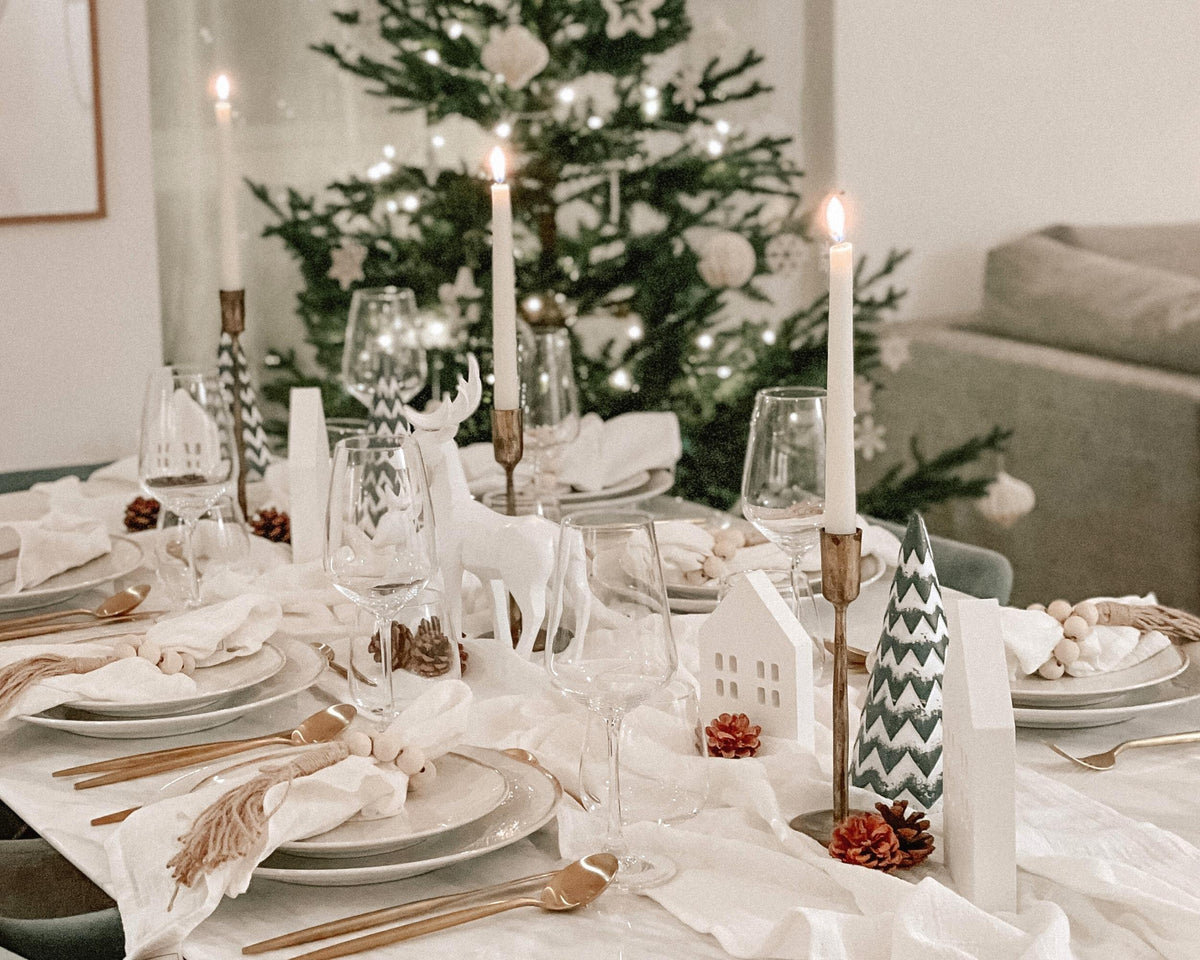 Wooden Christmas Cone Tree, White and Green Zigzag – view 4