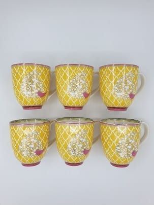 Aapon mini market -give me this mug in a solid white background