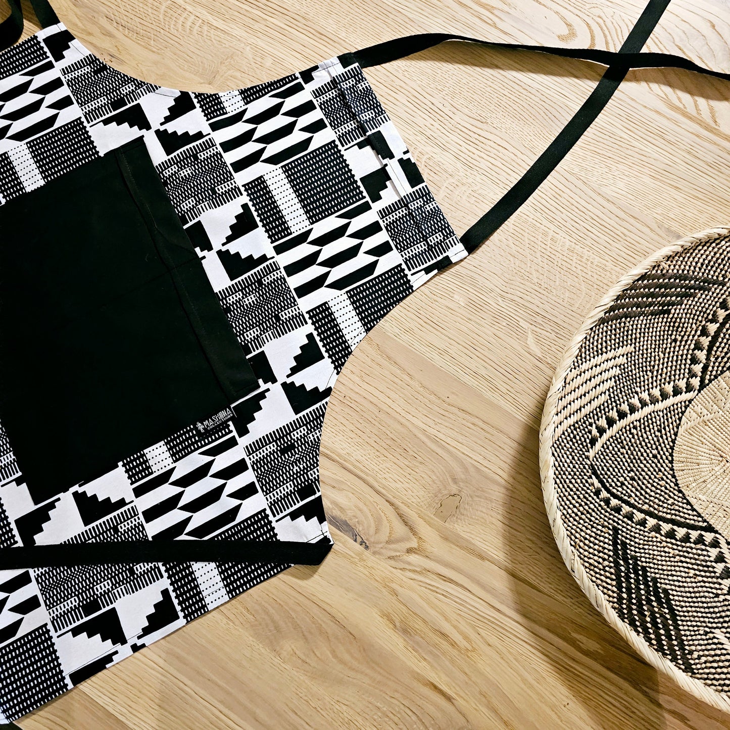 Aapon mini market -Handmade Apron and Matching Oven Gloves Set