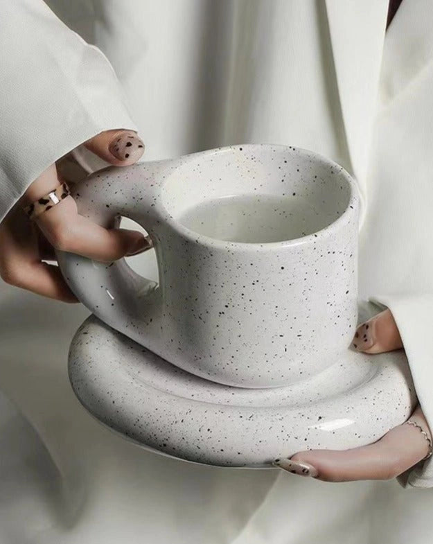 Aaponminimarket Handcrafted Bauhaus Ceramic Chubby Mugs
