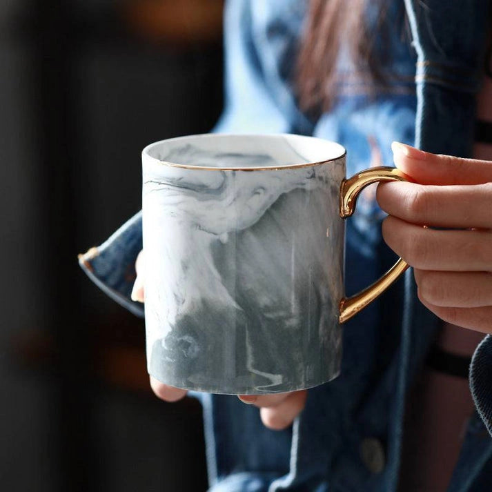 Aaponminimarket Marble Mug with Gold Handle