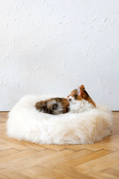 Aaponminimarket Round Natural Sheepskin Pet Bed (White)