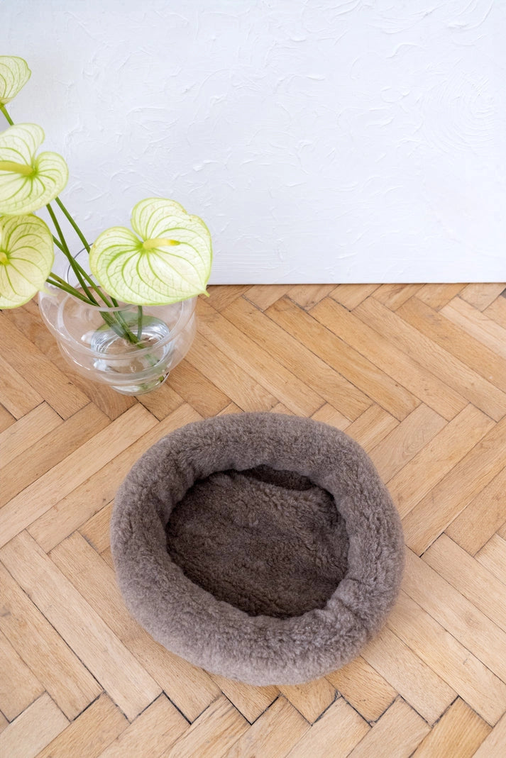 Aaponminimarket Round Natural Wool Pet Bed - Beige