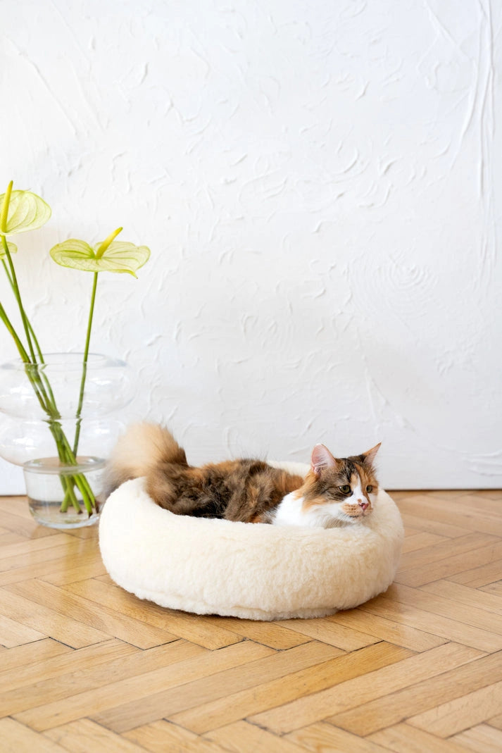 Aaponminimarket Round Natural Wool Pet Bed - White