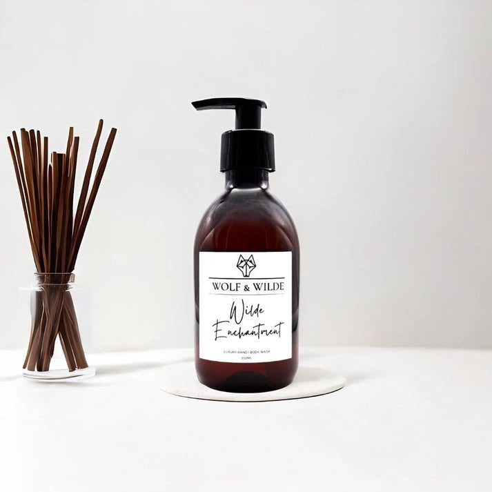 Aaponminimarket Wilde Enchantment Luxury 2 In 1 Liquid Soap