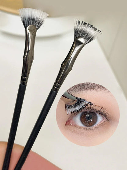 Aapon Mini Market Ltd Folding Fan Mascara Brush for Lower Lashes