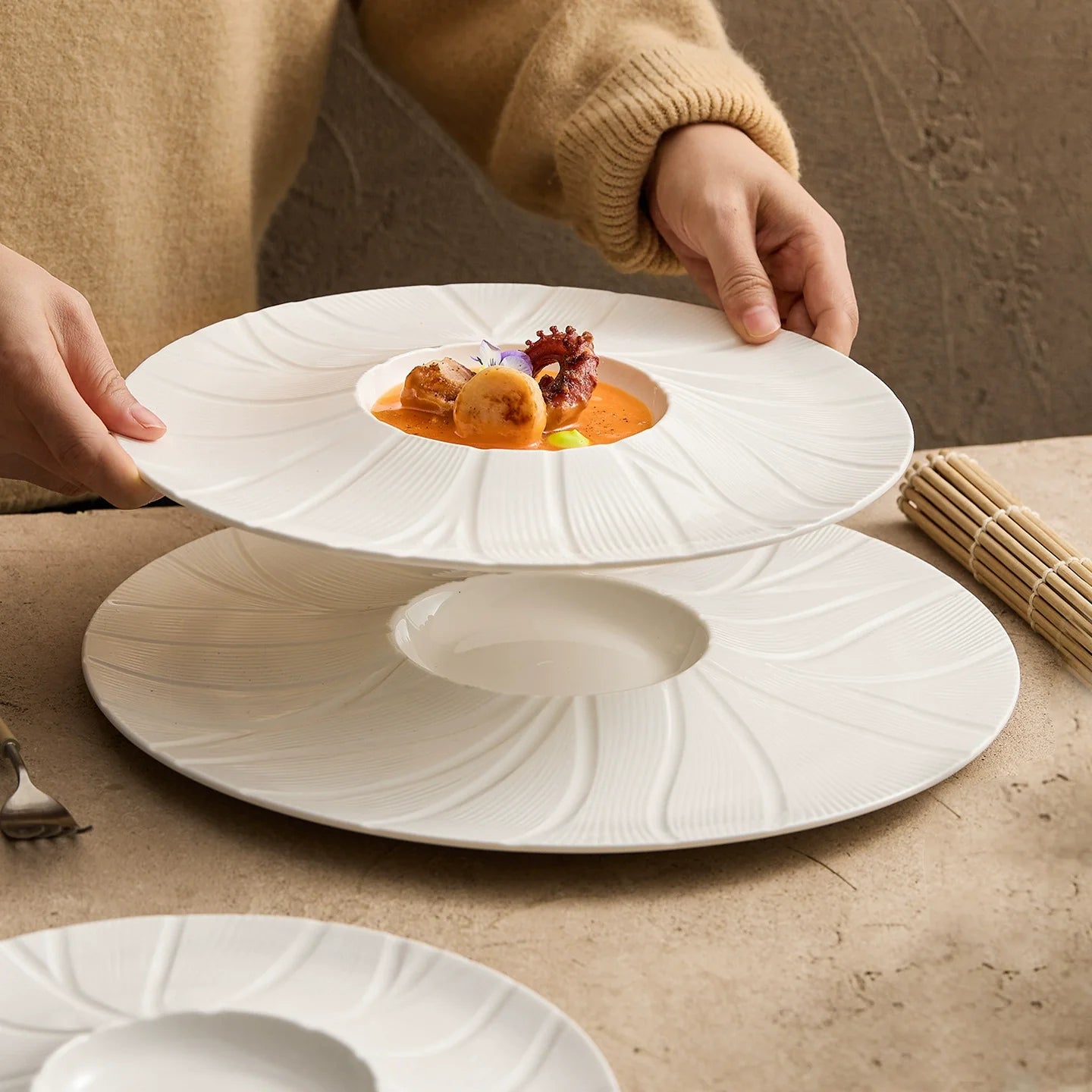 Aapon mini market - GOSEUNG Petalwave Porcelain Plate