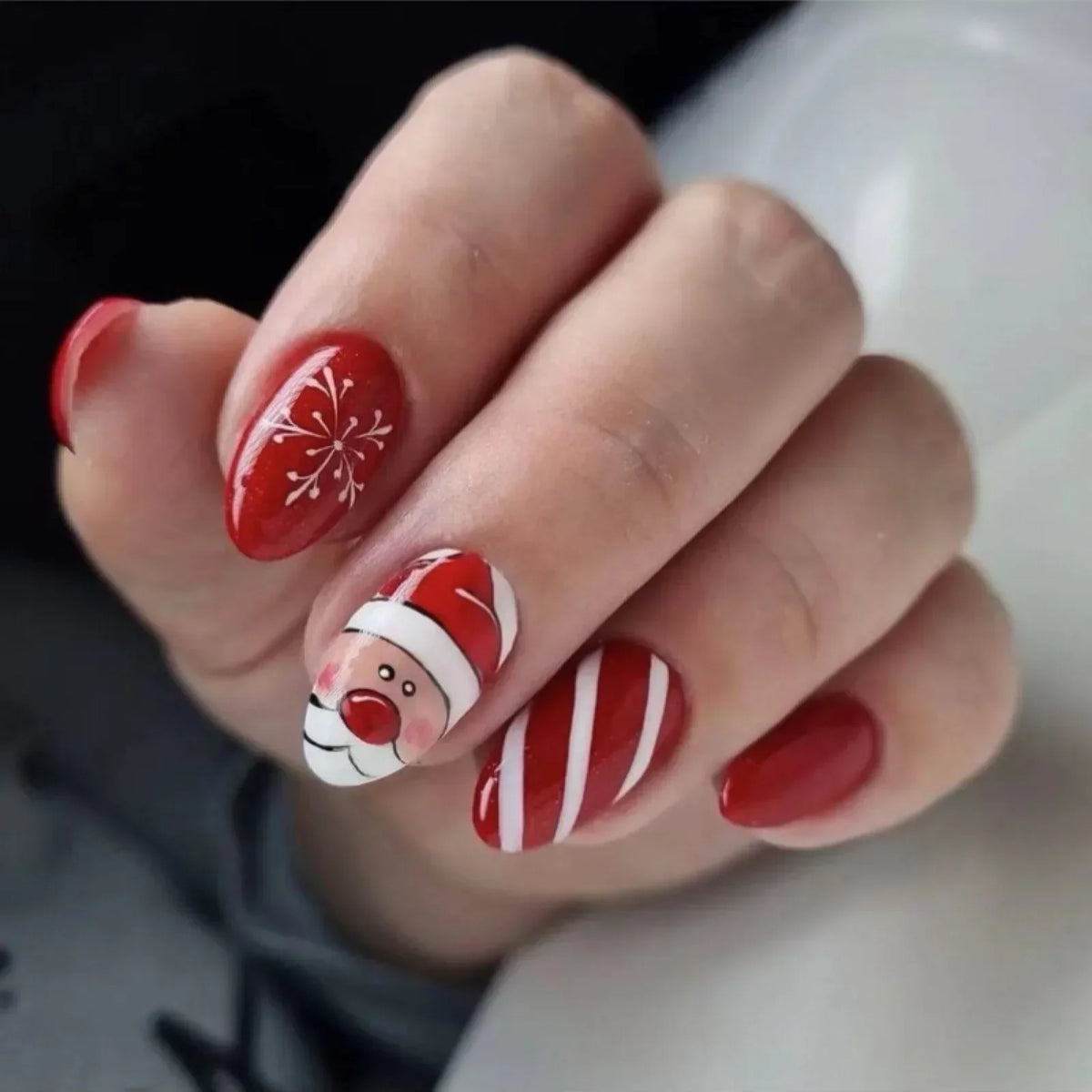 Christmas Press-On Nails – 24-Piece Sets, 60+ Designs