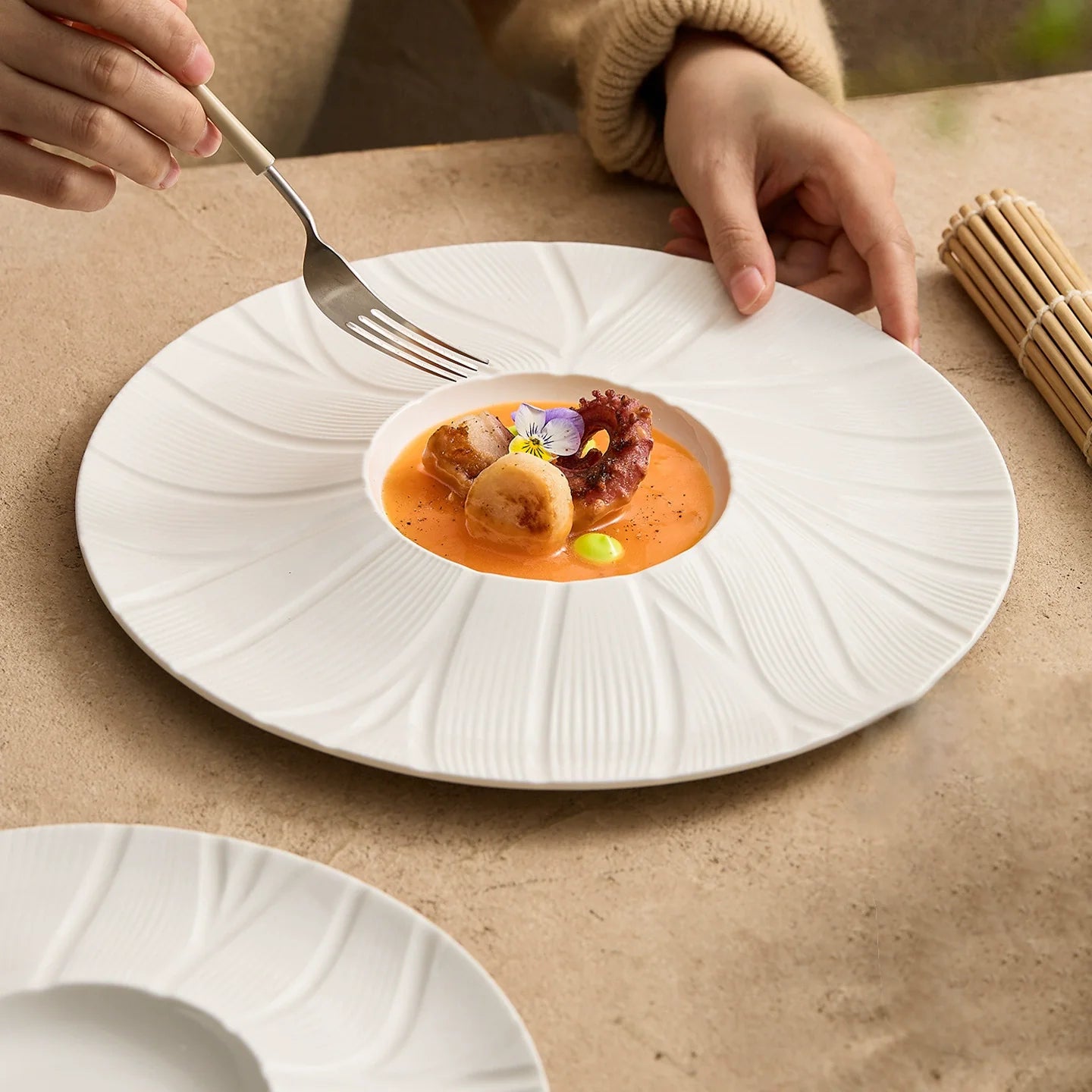 Aapon mini market - GOSEUNG Petalwave Porcelain Plate