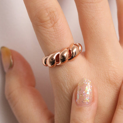 Chunky Screw-Shaped Ring