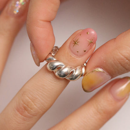Chunky Screw-Shaped Ring