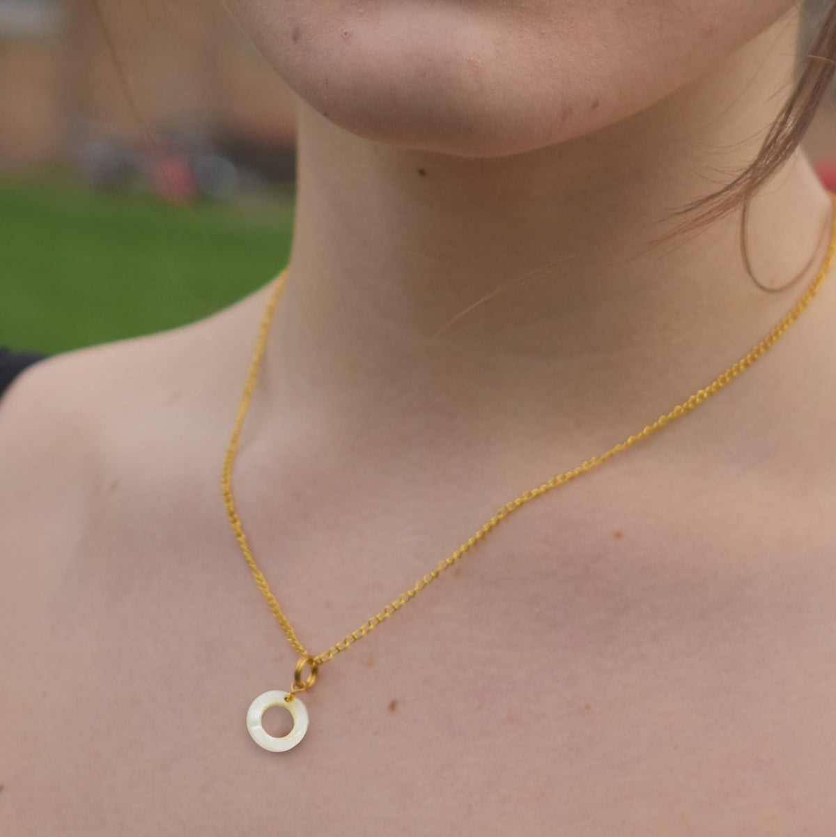Mother of Pearl Pendant Necklace – view 4