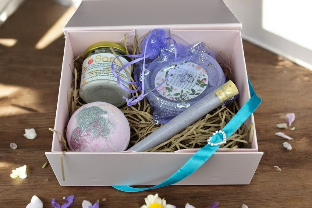 Aapon Mini Market Ltd - Parma Violets Handmade Bath and Beauty Gift Set 