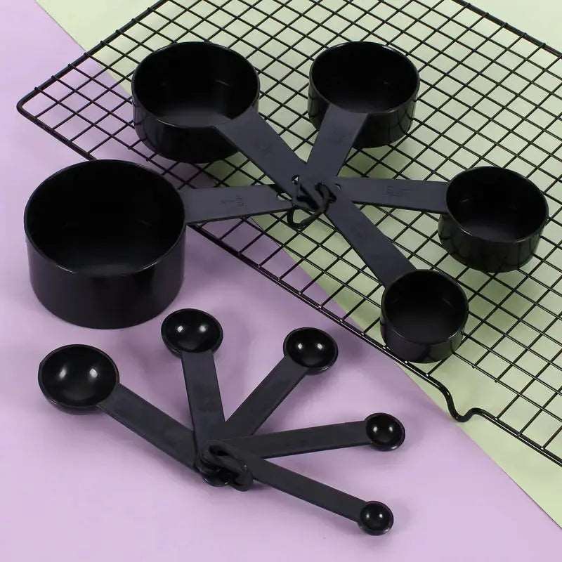 Aapon mini market -Plastic Measuring Cups Set