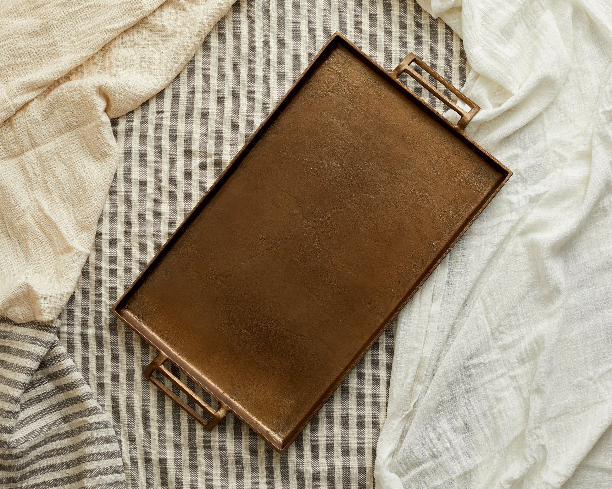 Aapon mini market - Lousine Rustic Bronze Finish Rectangular Serving Tray