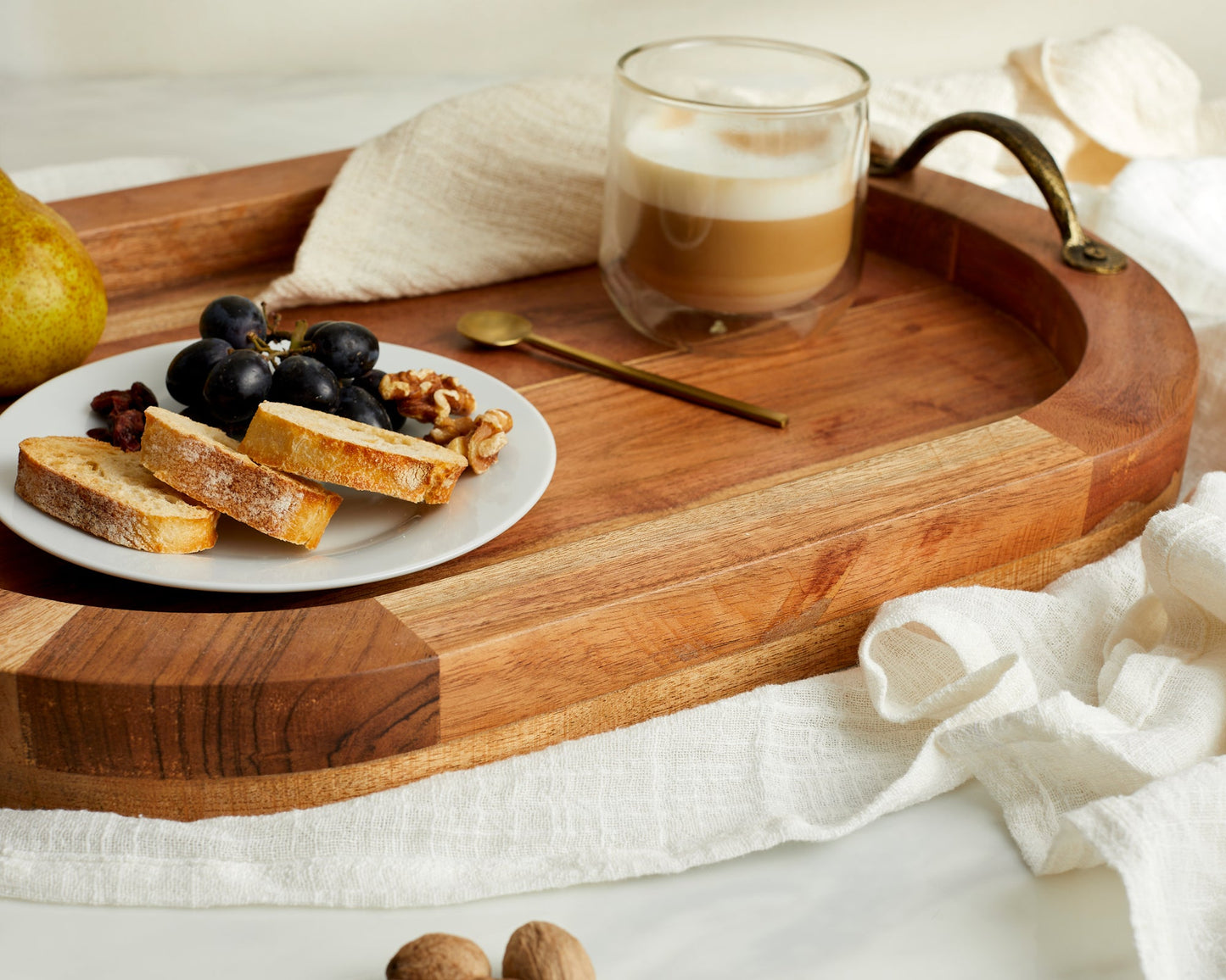 Aapon mini market -Lyon Wood Oval Serving Tray With Handles