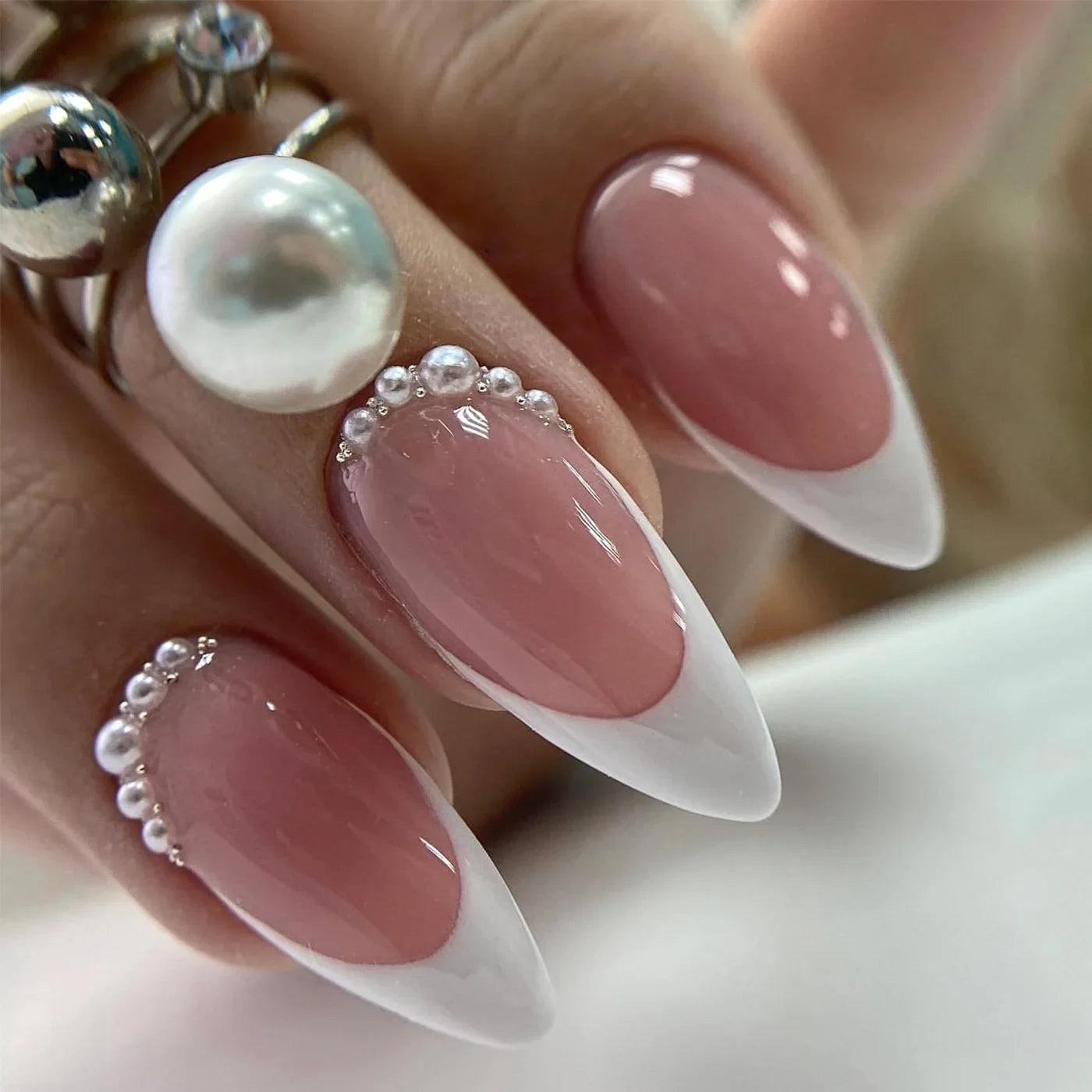 Medium-length Acrylic Almond Fake Nails