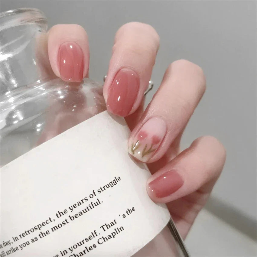 White Floral Press-On Nails