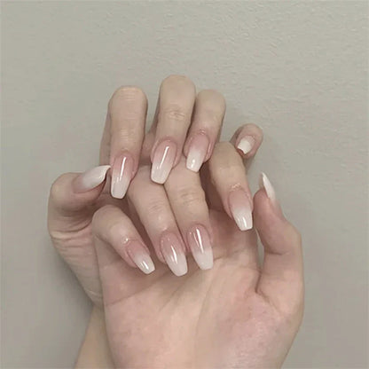 White Small Flower Acrylic Press-On Nails