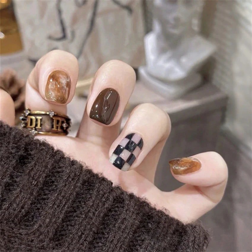 White Floral Press-On Nails
