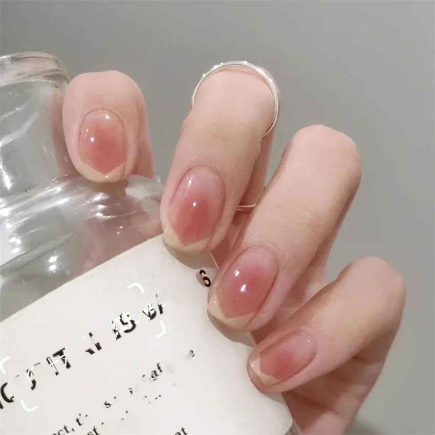 White Small Flower Acrylic Press-On Nails