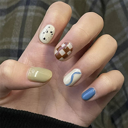 White Small Flower Acrylic Press-On Nails