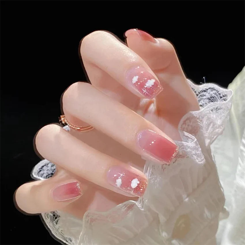 White Small Flower Acrylic Press-On Nails