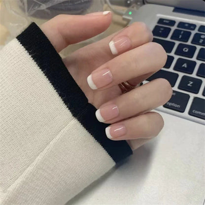 Aapon Mini Market Ltd White Small Flower Acrylic Press-On Nails