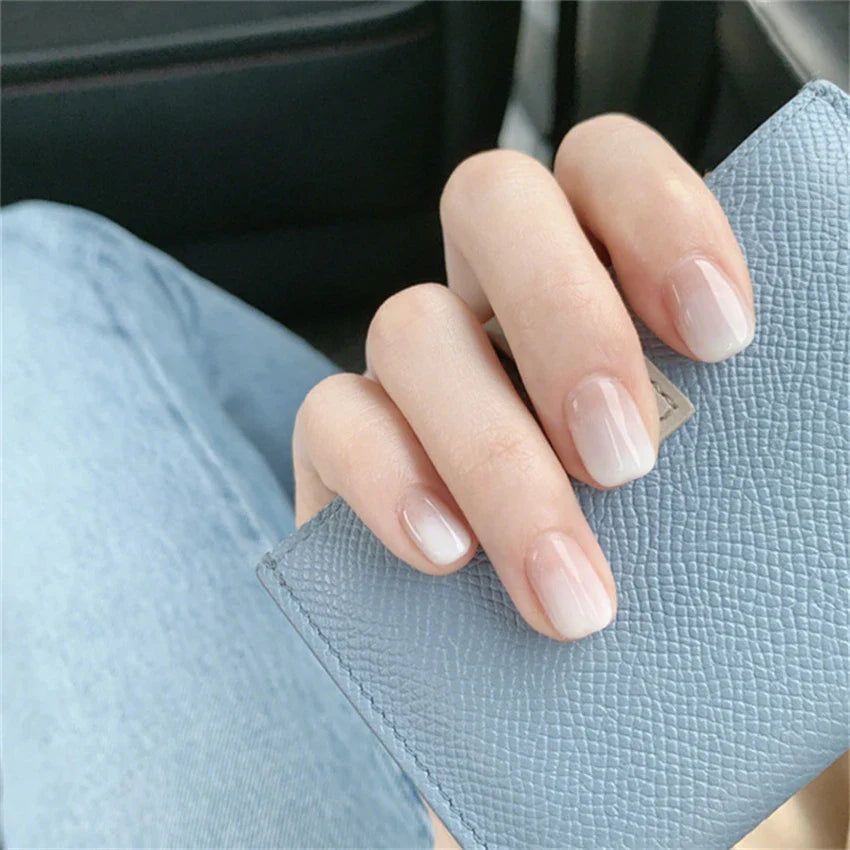 White Floral Press-On Nails