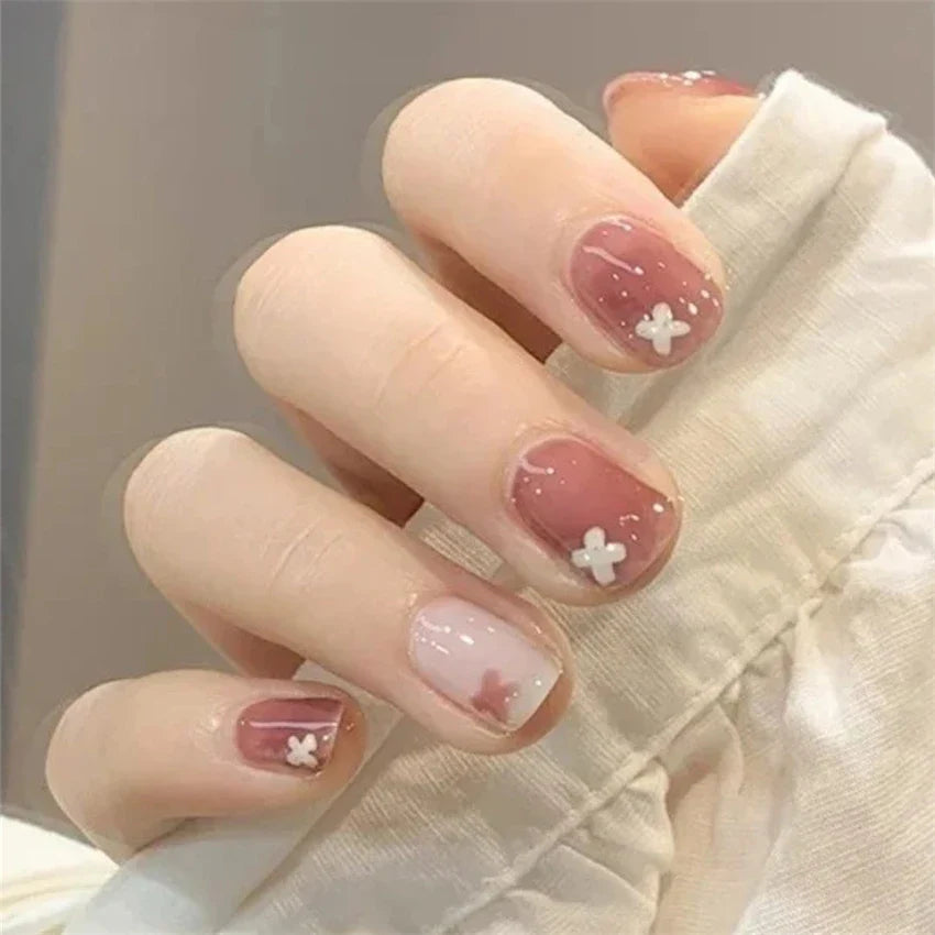 White Small Flower Acrylic Press-On Nails