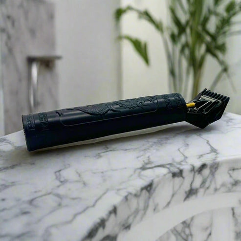 Black Beard Trimmer With Dragon Design. Cuts 0.5-4mm with included Guards.