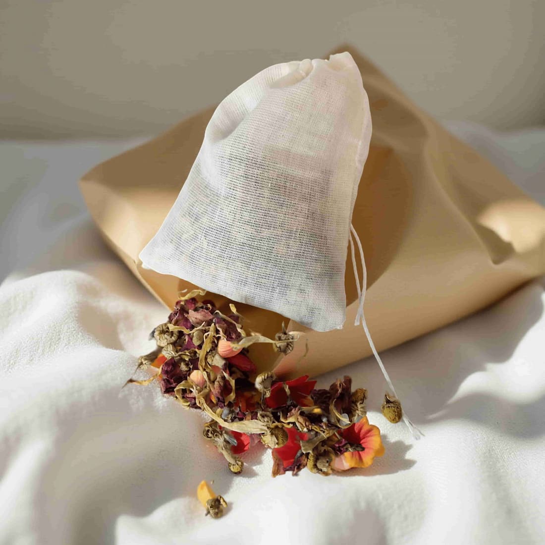 Aapon Mini Market Ltd - Botanical Bath Tea Bag