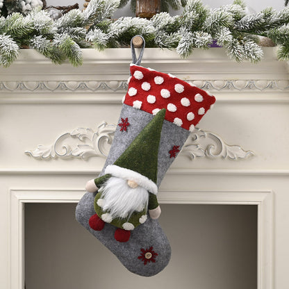 Gnome Christmas stocking – view 3