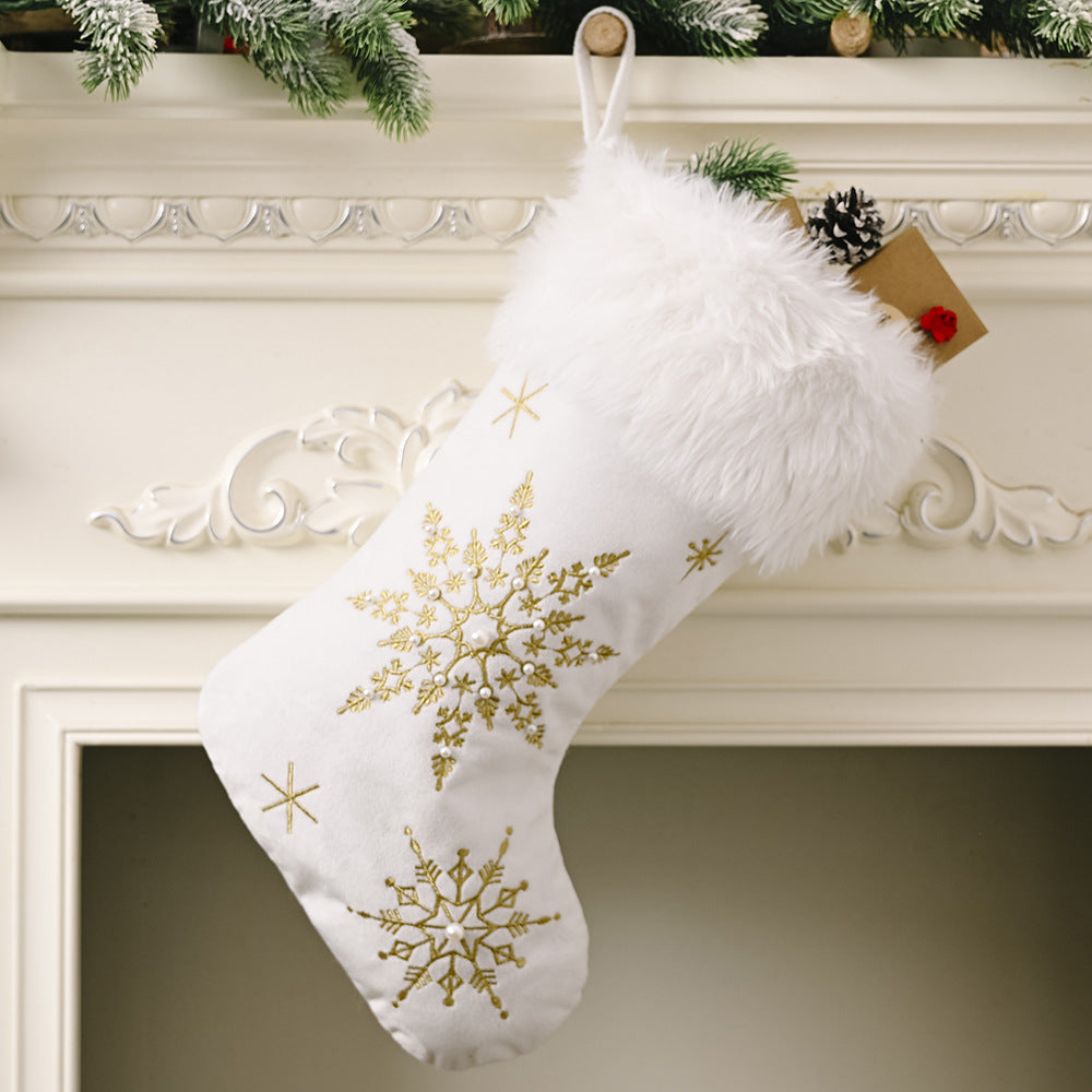 White plush snowflake Christmas stocking – view 5