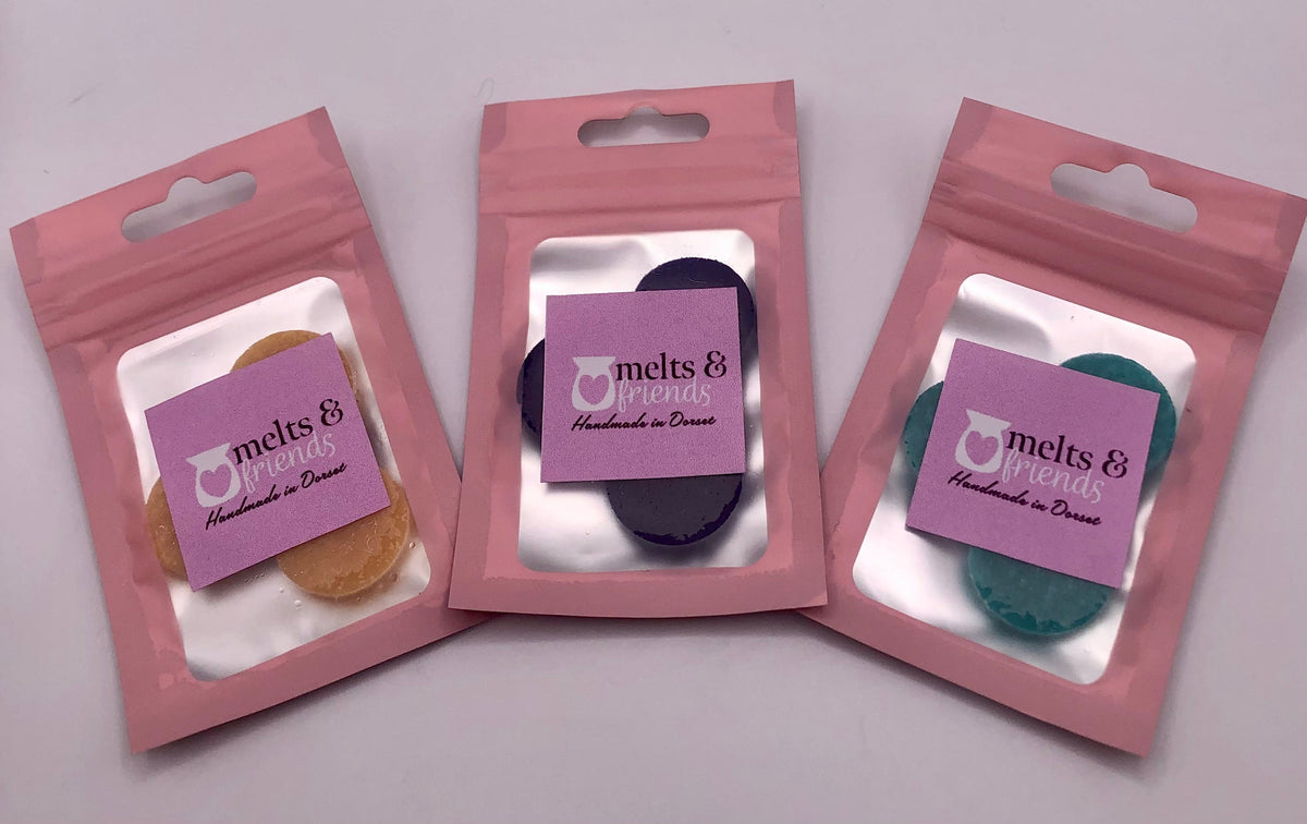 Christmas hoover discs in resealable pink Melts & Friends pouches
