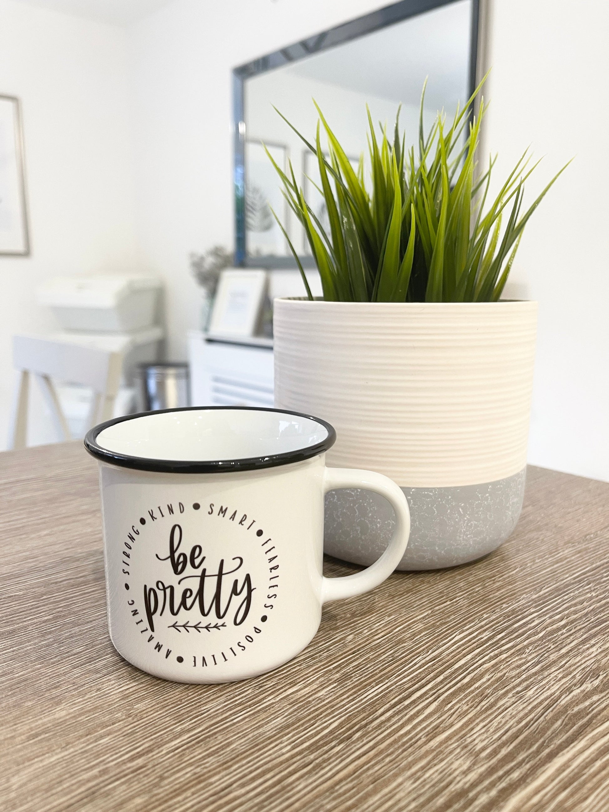 Aapon mini market -Be Pretty Inspirational Mug